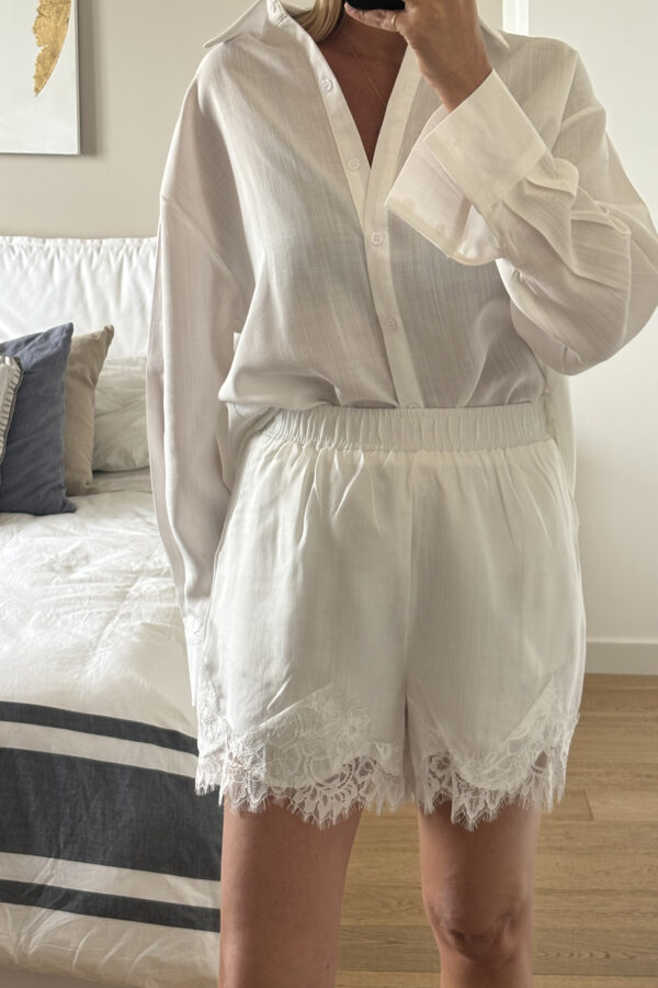 Shorts Dettagli Pizzo Bianco