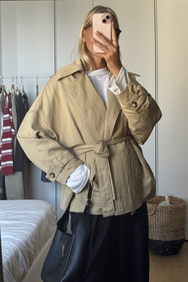 Trench Fluido Corto Beige